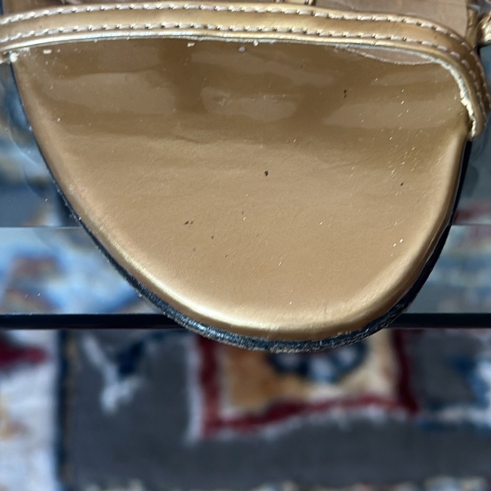 Stuart Weitzman Gold Patent Leather Strappy Sandals Size 39 - Picture 3 of 6